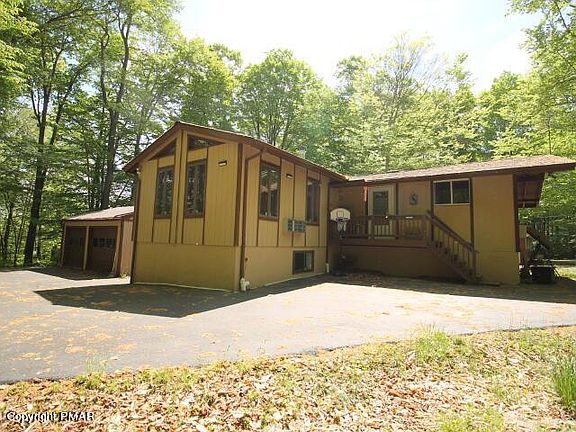 2nd image of 137 Mohican Trl