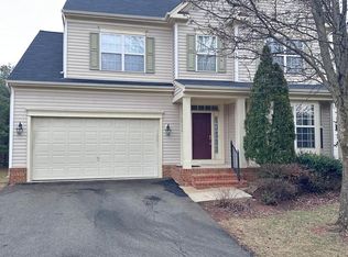 20672 Sutherlin Pl, Sterling, VA 20165