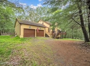 2096 Candlewood Dr, East Stroudsburg, PA