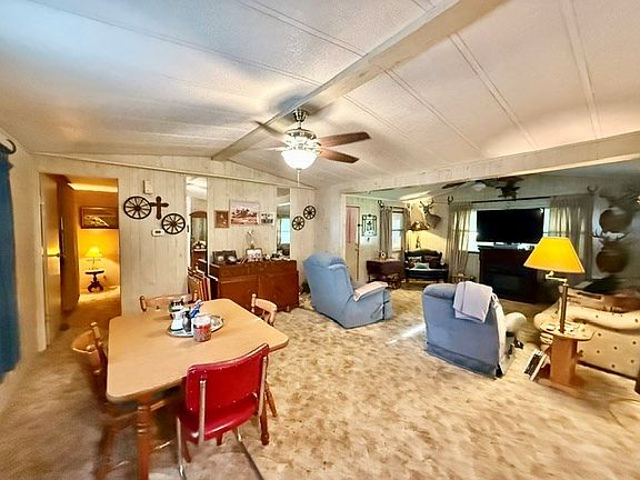 4th image of 127 Lakeshore Cir
