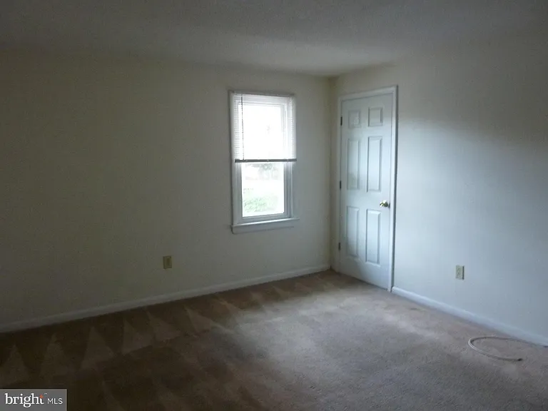 809 Logan St #2B — Photo 17