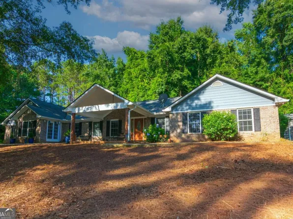 253 Price Rd, Pine Mountain, GA 31822