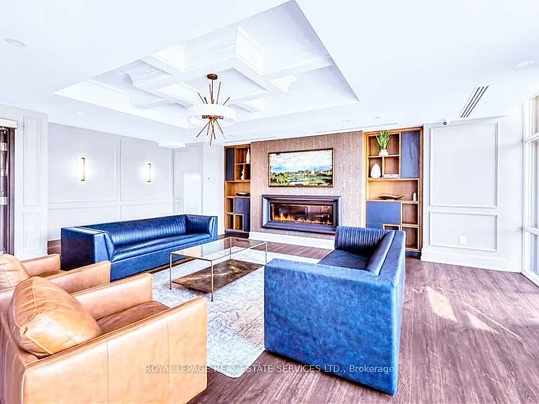 460 Dundas St E #1102 — Photo 36