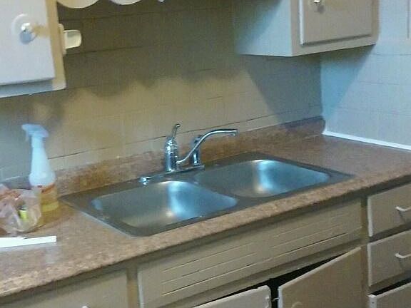 New Kitchen Countertop and Sink