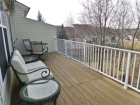 3rd image of 5783 Heights Ct