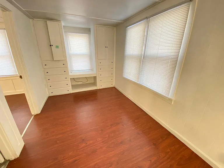 809 Kingsley St — Photo 6