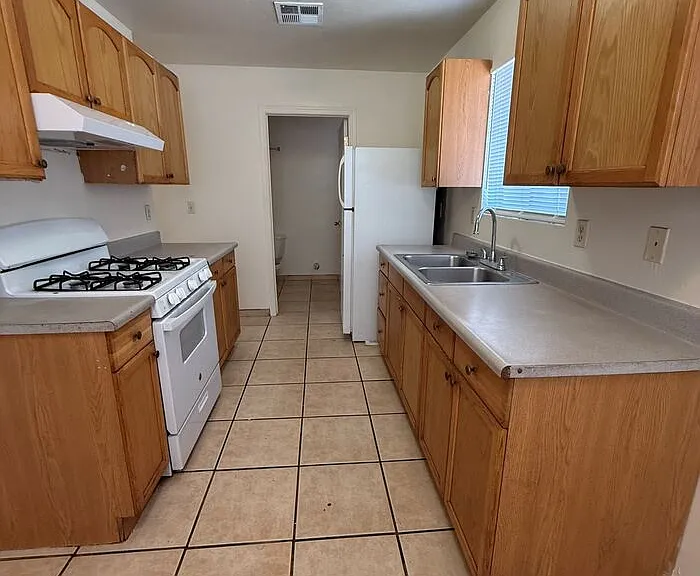 426 E Mohave Rd #2 — Photo 6