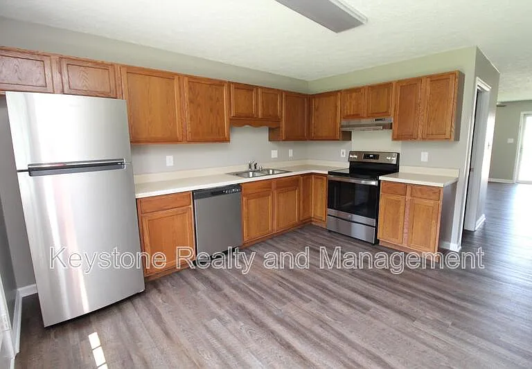 925 Lc Ave — Photo 3