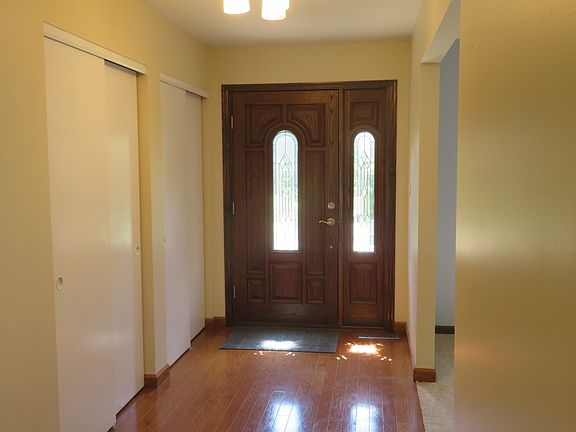 2nd image of 116 Crabapple Ln