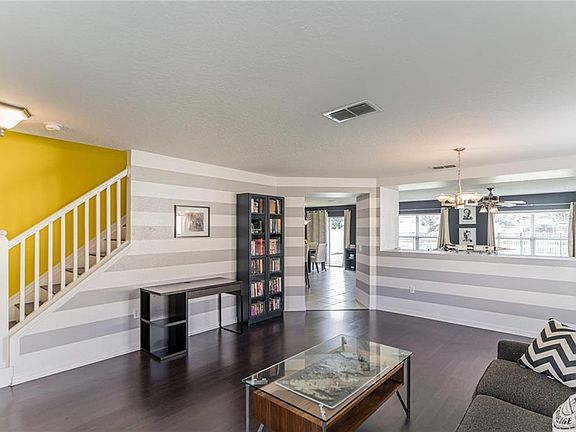 4th image of 1923 Kimlyn Cir