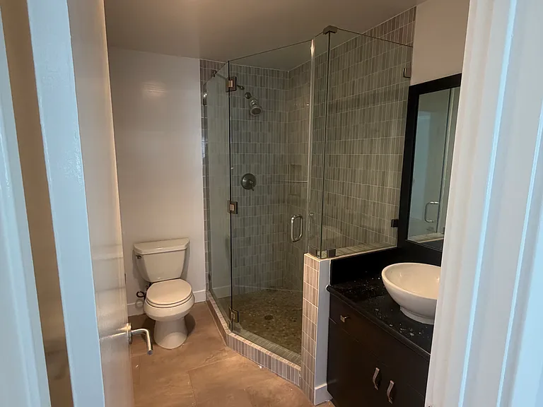 1200 Manhattan Beach Blvd #L — Photo 9