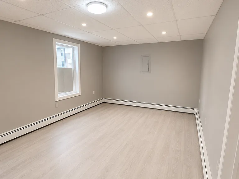 50 Center Ave #1 — Photo 2