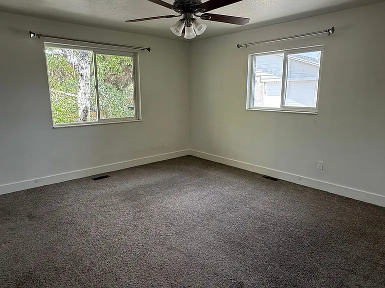 54 W Clearfield triplex — Photo 12