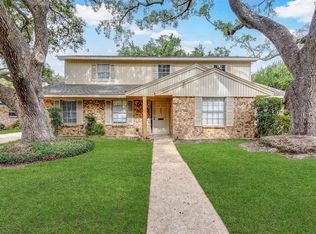 122 Camellia St, Sugar Land, TX 77478