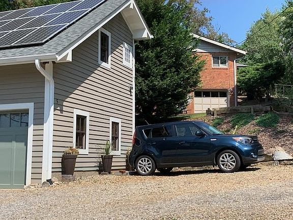 Parking (for 1 15' car)