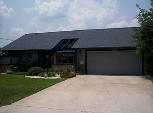 8 Classic Ct S, Palm Coast, FL 32137