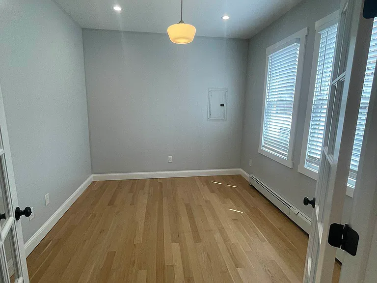 28-19 Ditmars Blvd #1 — Photo 8