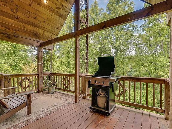 Additional deck