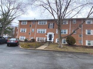 804 South Ave APT D4, Secane, PA