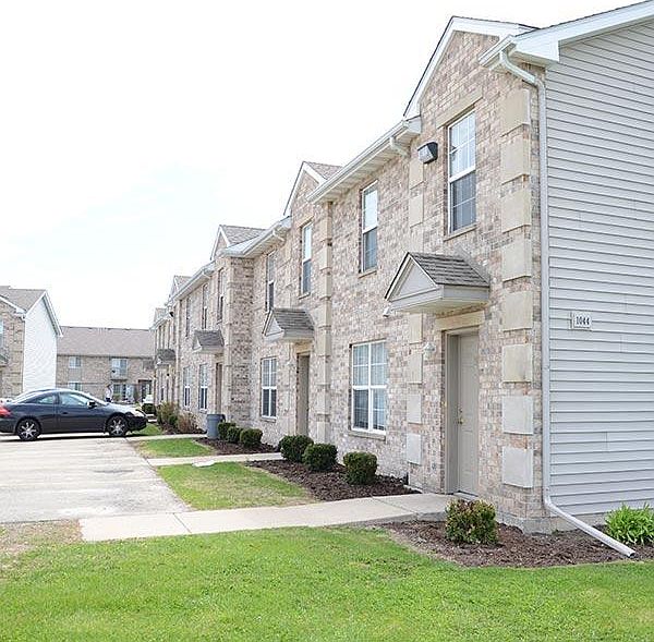 1062 Regent Drive 3 Bedroom Townhouse For Rent