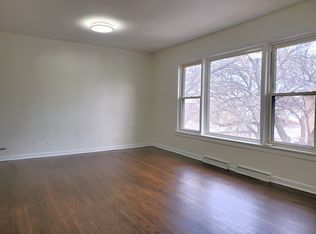 2900 W Foster Ave #2N, Chicago, IL 60625