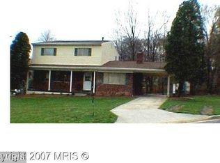 9509 Mazzoni Ave, Lanham, MD 20706