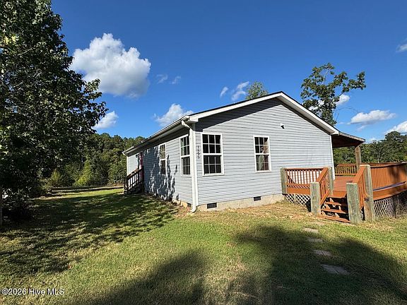 4th image of 1595 Green Road