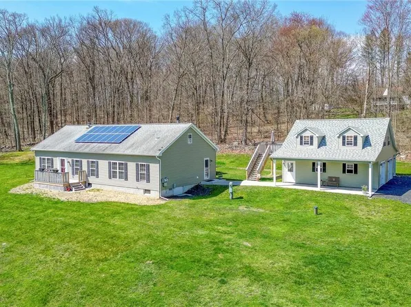 11 Auth Road, Plattekill, NY 12568