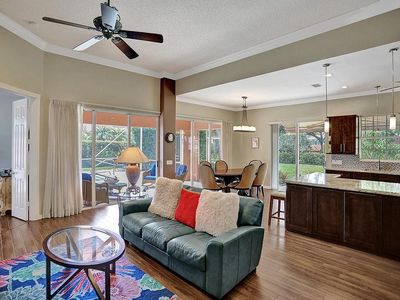 8488 Beaconhill Rd, Palm Beach Gardens, FL, 33410