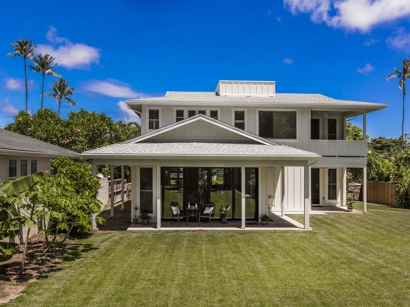 Beautiful Tropical Home Close to Beach w/Pool, Yard & AC: Hale Nani Lanikai — Photo 4