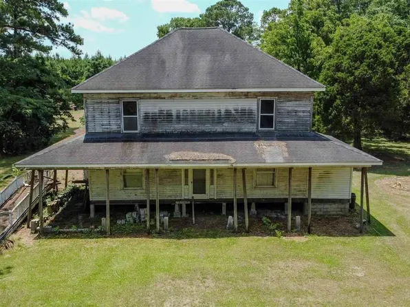 1309 N Matthews Rd, Lake City, SC 29560