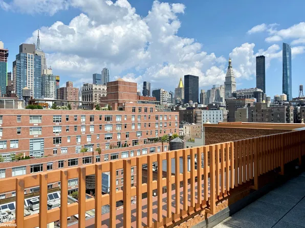 130 West 20th Street image 8 of 9