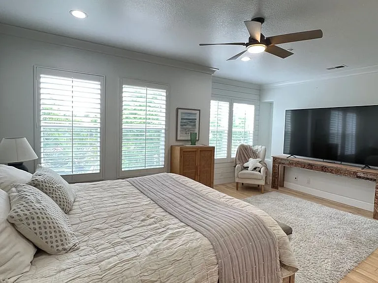 20917 Cabrillo Ln — Photo 9