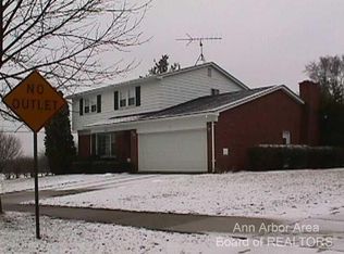 2680 Essex Rd, Ann Arbor, MI 48104