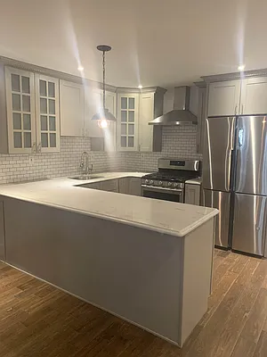 Rented by Compass | media 21