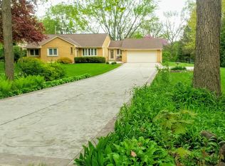 10110 W Ridge Rd, Hales Corners, WI 53130