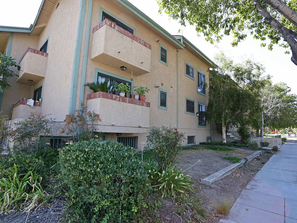 1st image of 4000 W Victory Blvd APT 104