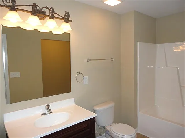11812 Village Pond Dr — Photo 11