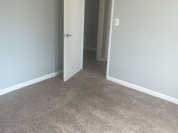 4th image of 3829 Marlborough Ave APT 06