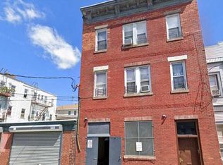728 24th St, Union City, NJ 07087