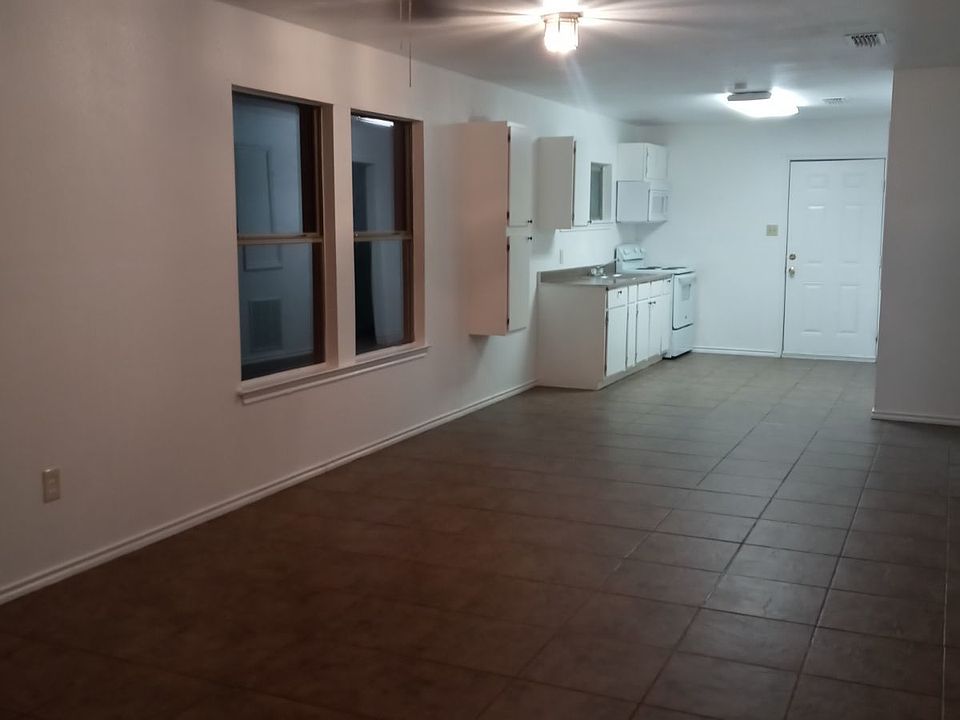 1st image of 428 Burnett St #B