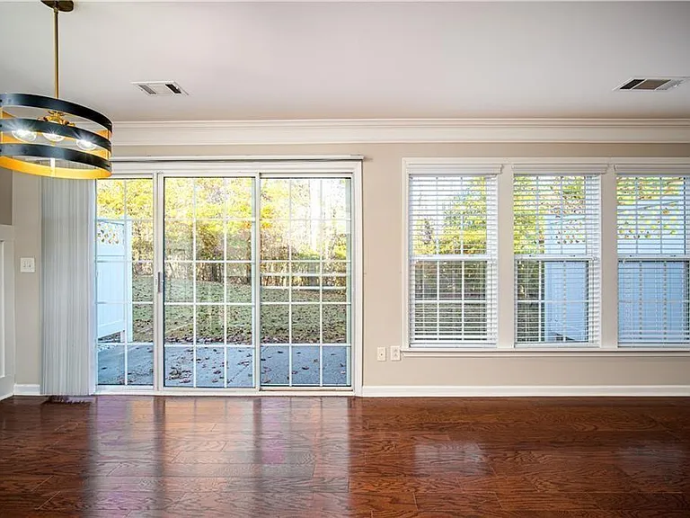 265 Balaban Cir — Photo 8