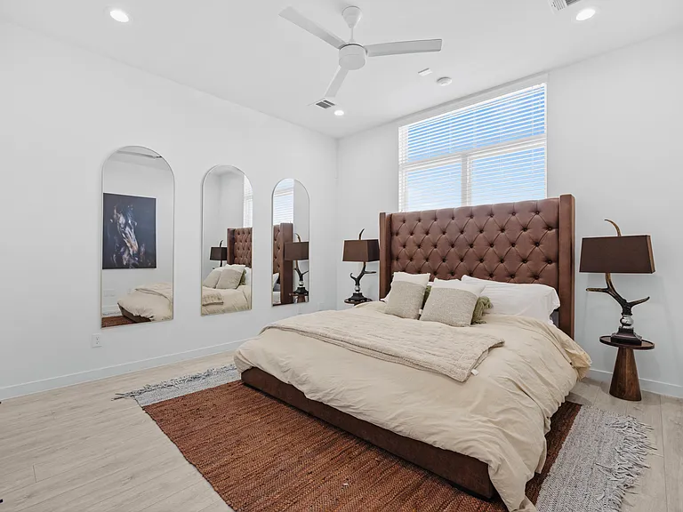 6829 Cadillac St — Photo 21