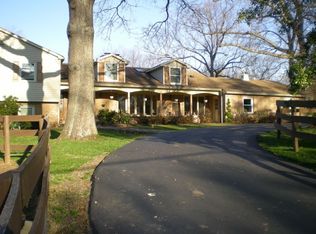 10965 Stuart Mill Rd, Oakton, VA 22124