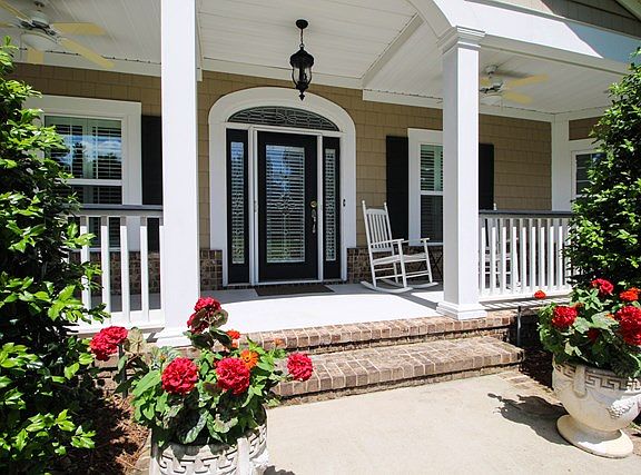 3rd image of 2515 Cardigan Dr
