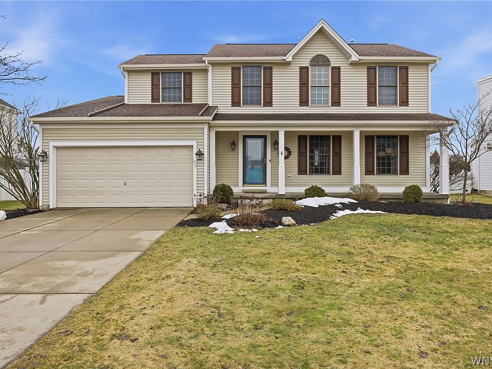 1st image of 23 Woodgate Dr