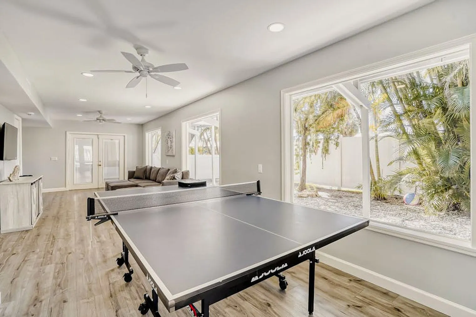 4 bed, 3.0 bath, 2142 sqft, $9,585 — Photo 3