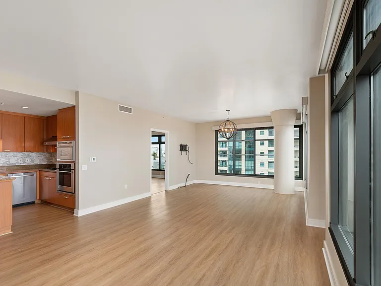 645 Front St #712 — Photo 13