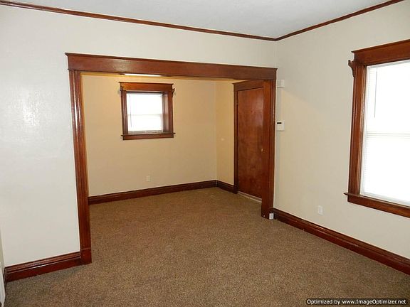 4th image of 4008 Brooklyn Ave