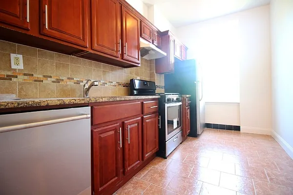 Rented by Next Door Realty NYC | media 30